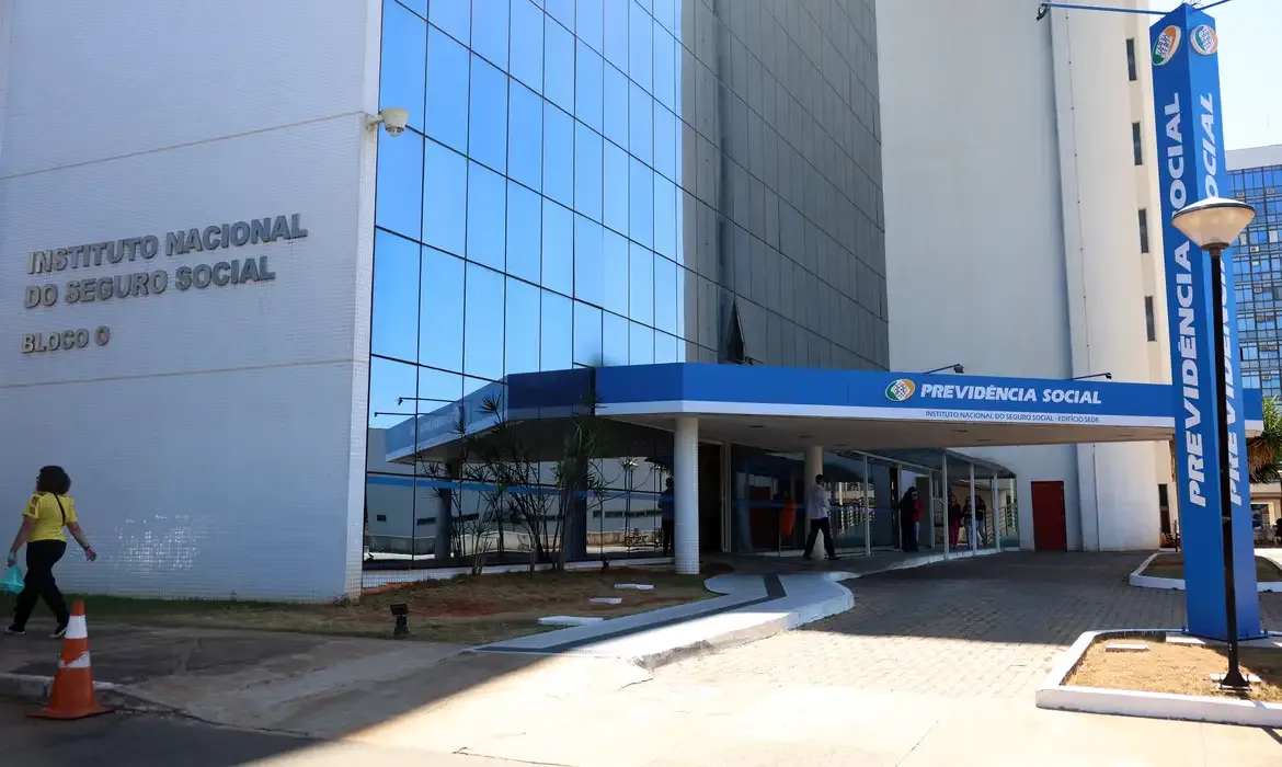 Tese da Advocacia-Geral da União obriga autor de feminicídio a ressarcir pensão do INSS