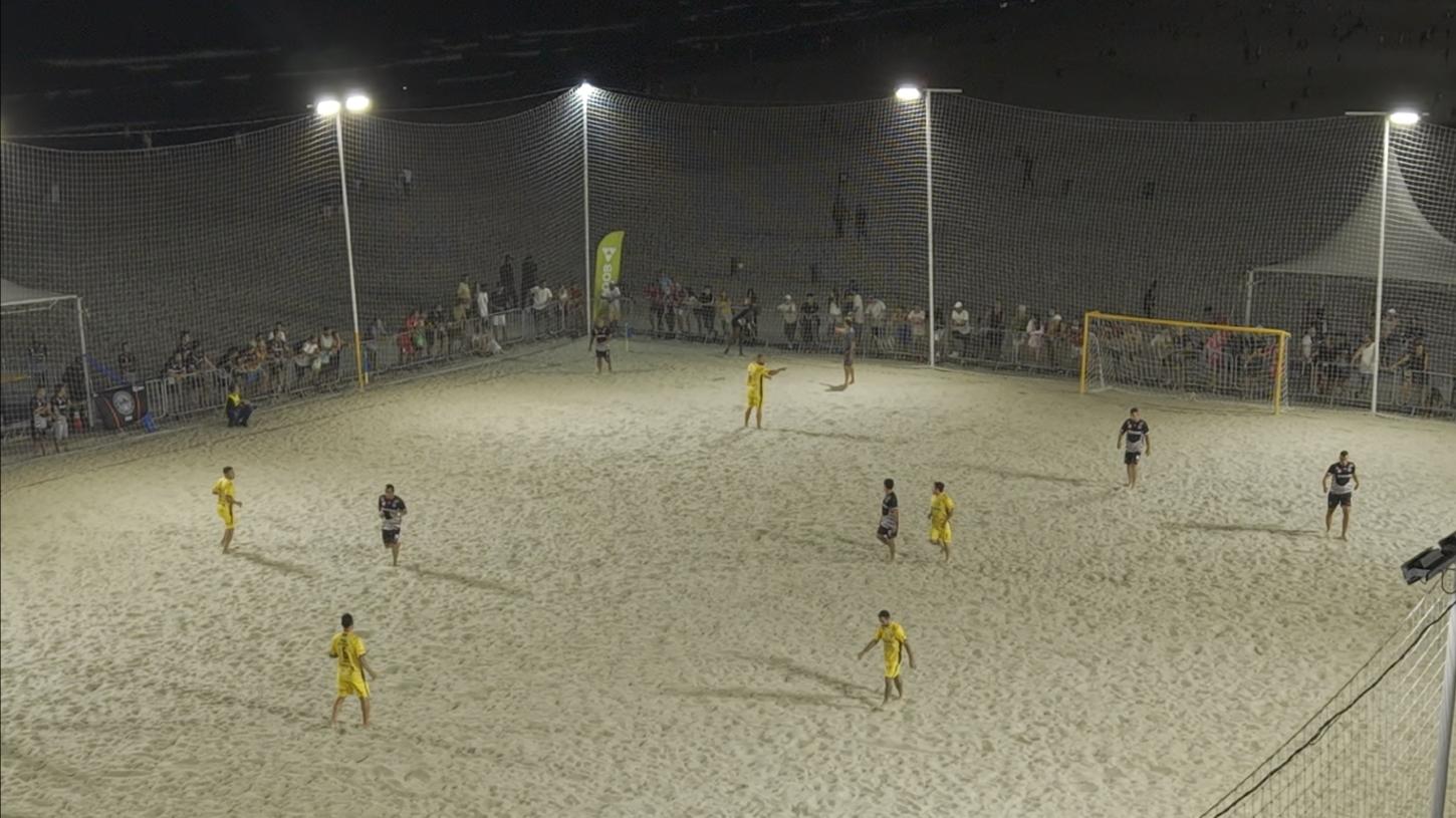 Baleia e Focas protagonizam duelos de muito equilíbrio na Praia Central