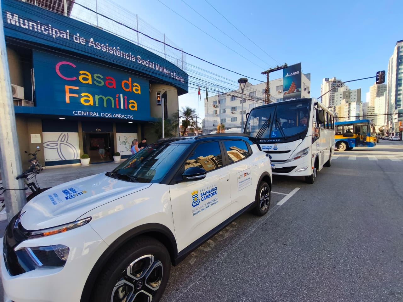 Balneário Camboriú  recebe novos veículos para ampliar atendimento social e fortalecer proteção a crianças e adolescentes