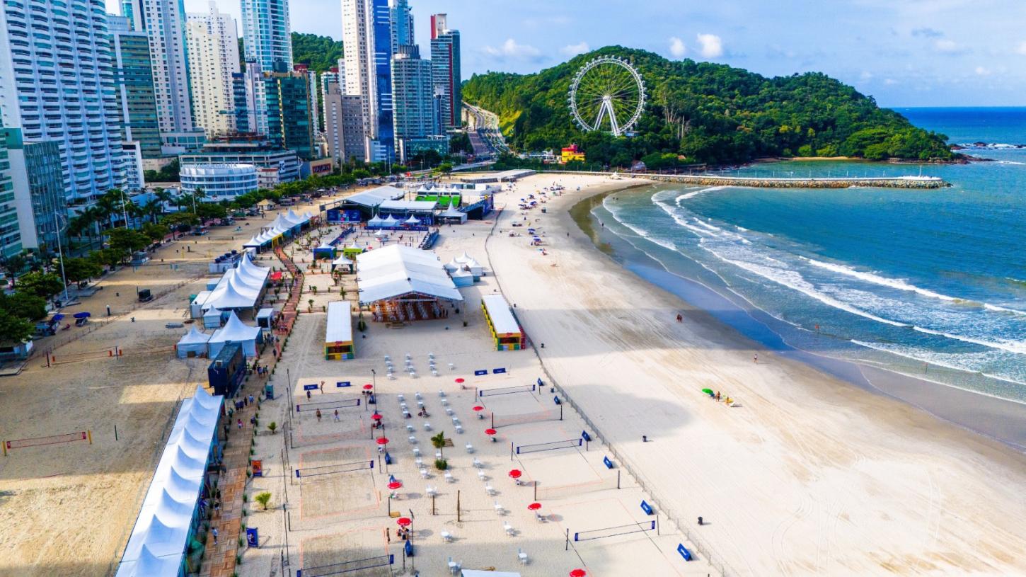 Balneário Camboriú sedia competição mundial de Beach Tennis na Praia Central