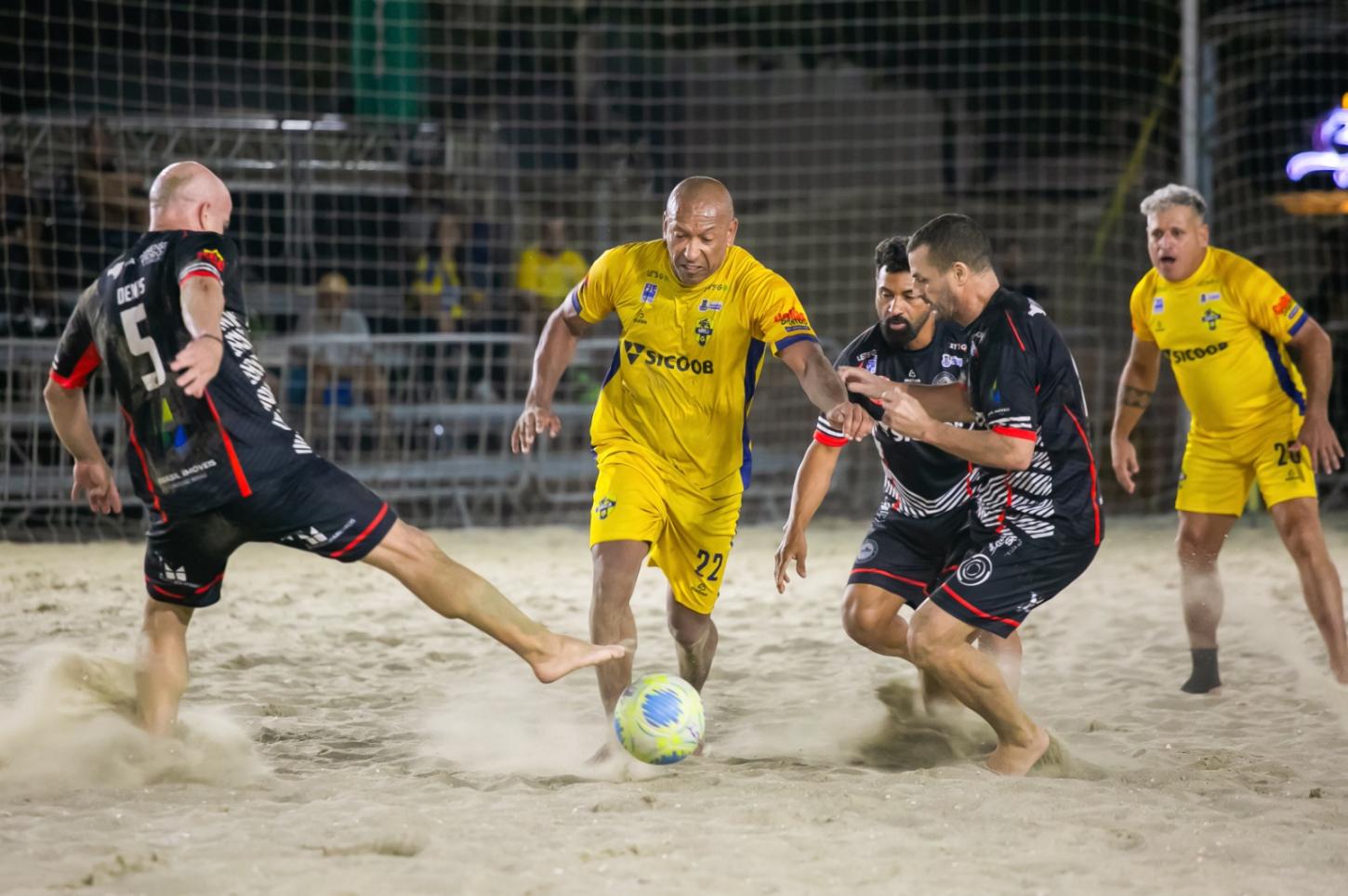 Final do Campeonato de Futebol de Areia de Balneário Camboriú é definida