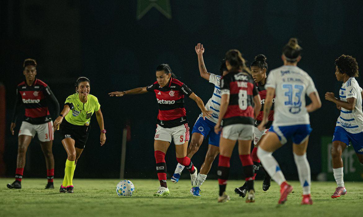 Flamengo e Cruzeiro empatam na abertura da 4ª rodada do Brasileirão Feminino - Confira outros resultados