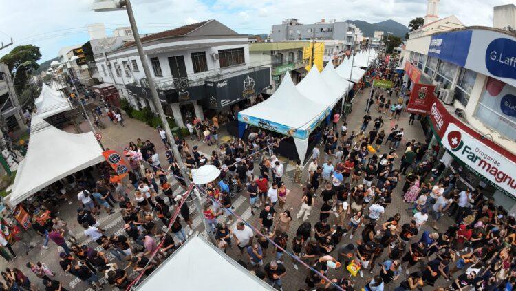 Prefeitura de Camboriú abre inscrições para a Festa dos Amigos 2026