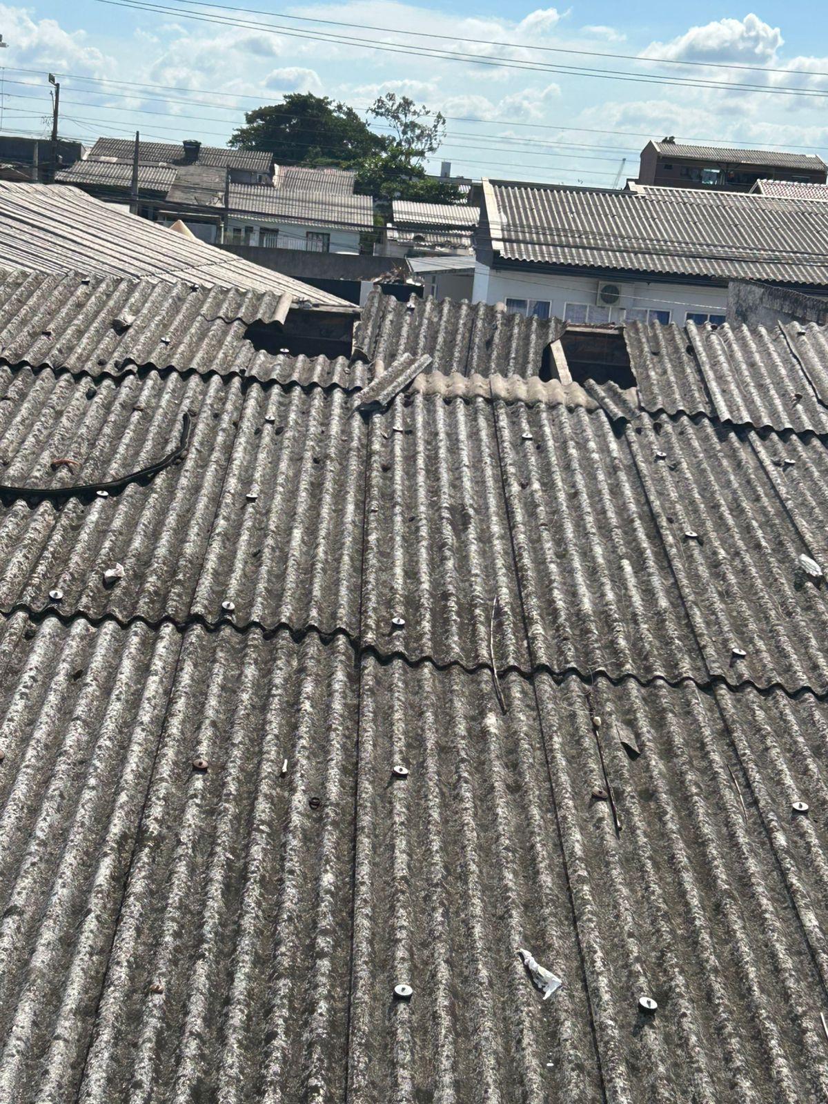 Suspeito de tráfico de drogas é detido após invadir um centro educacional em Itajaí