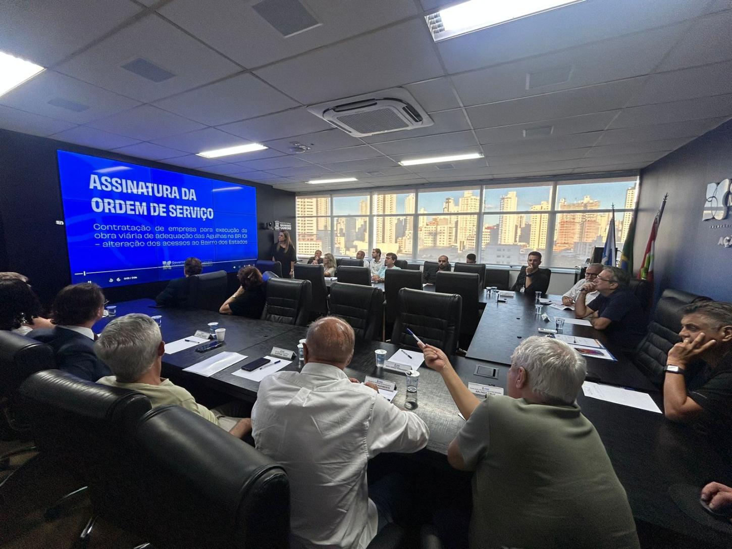 Assinada ordem de serviço para adequação dos acessos da pista norte da BR-101 em Balneário Camboriú