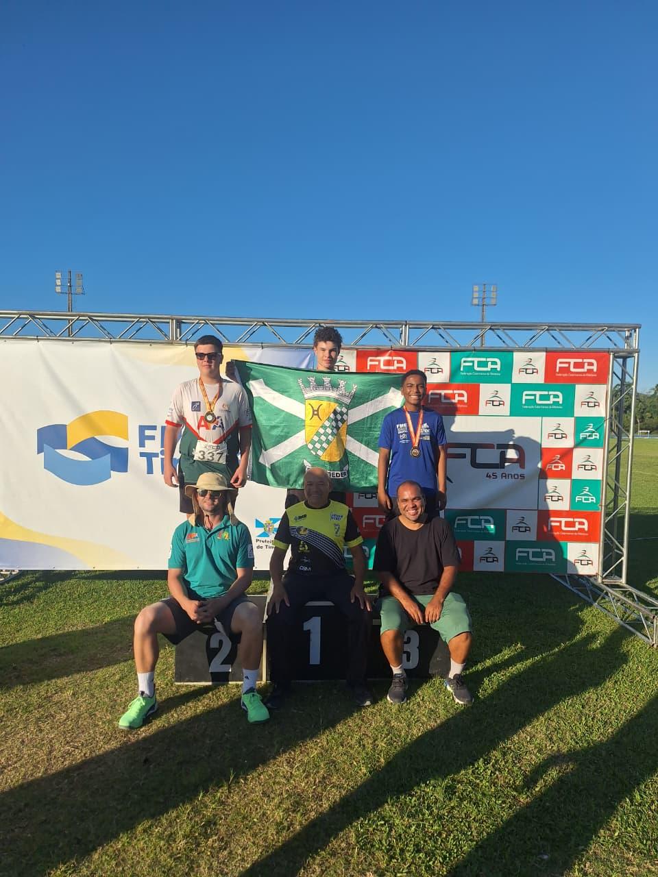 Atleta de Balneário Camboriú conquista bronze no Festival Catarinense de Atletismo Sub-12 e Sub-14
