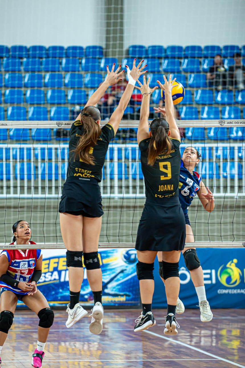 Balneário Camboriú mantém saldo positivo no Campeonato Brasileiro Interclubes de Voleibol Feminino