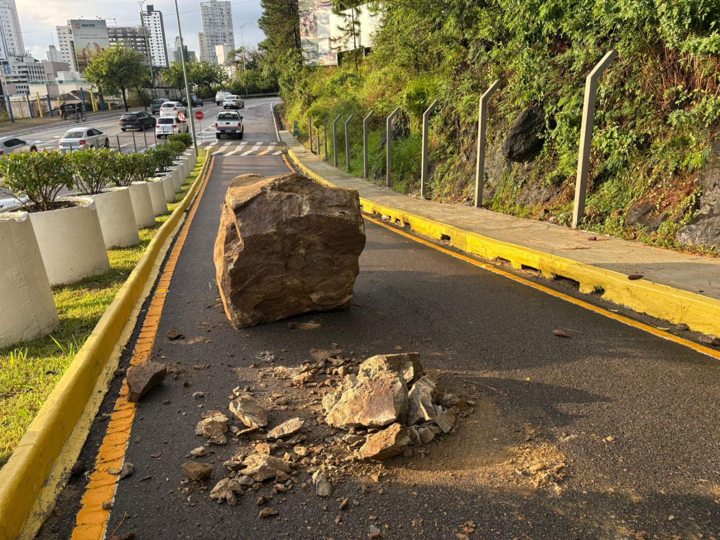 Choveu 187mm em Balneário Camboriú entre segunda e terça-feira, o dobro do previsto inicialmente