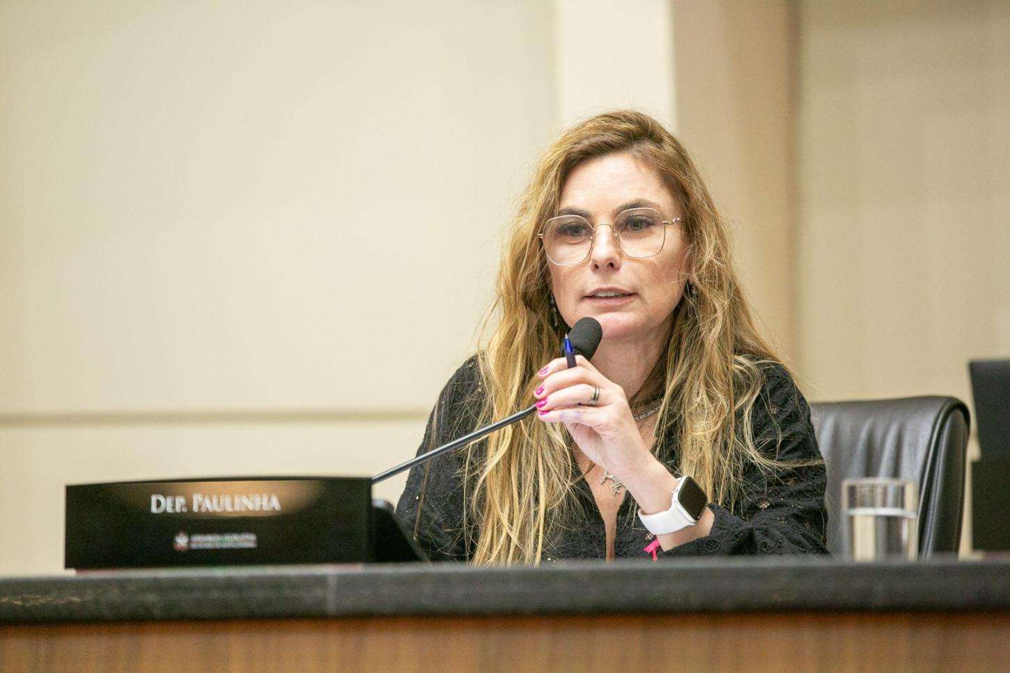 Deputada Paulinha sobre os feminicídios deste fim de semana: “Onde estamos errando?”