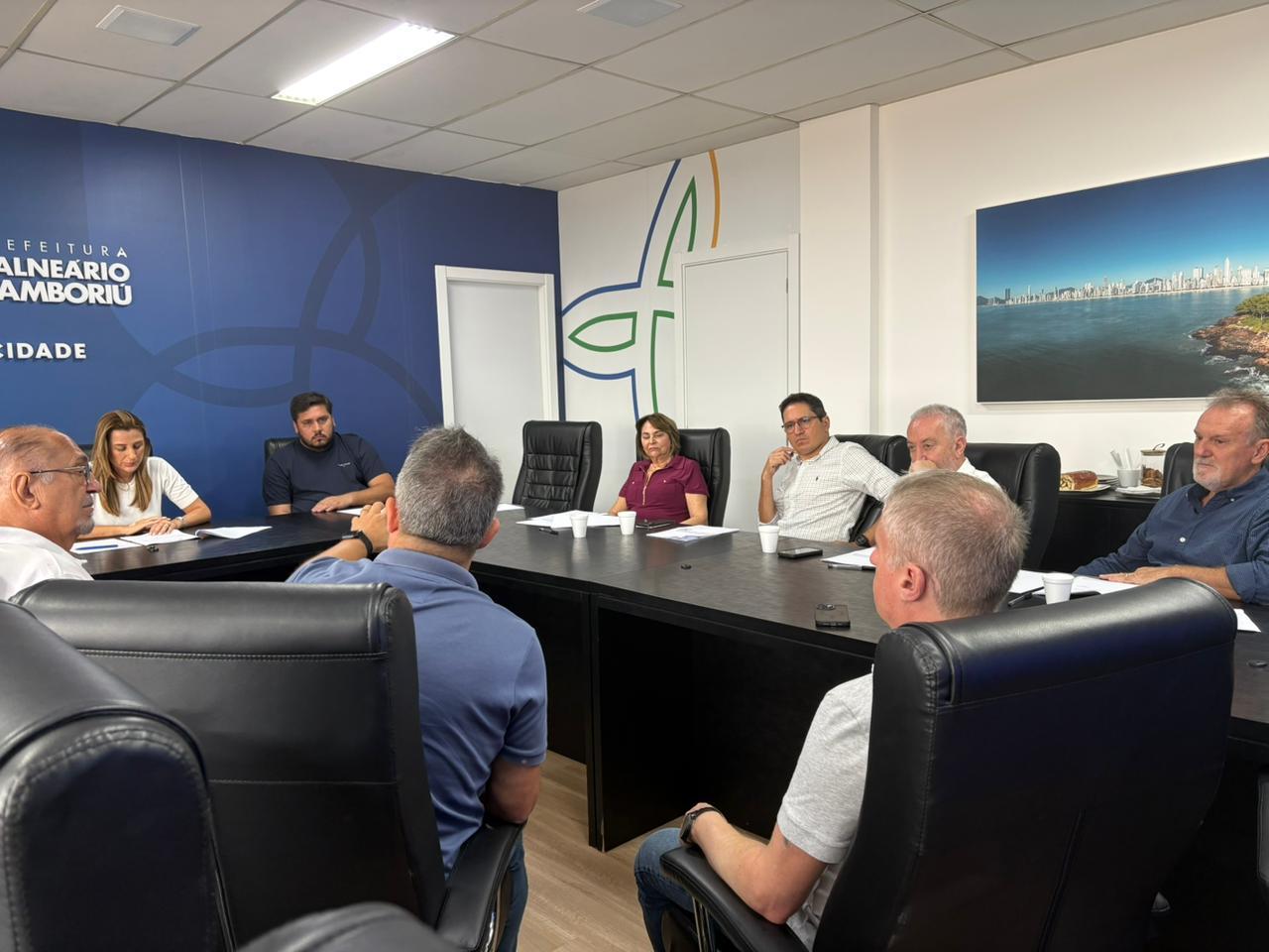 Grupo de Trabalho debate projeto de lei que revisa o microzoneamento de Balneário Camboriú