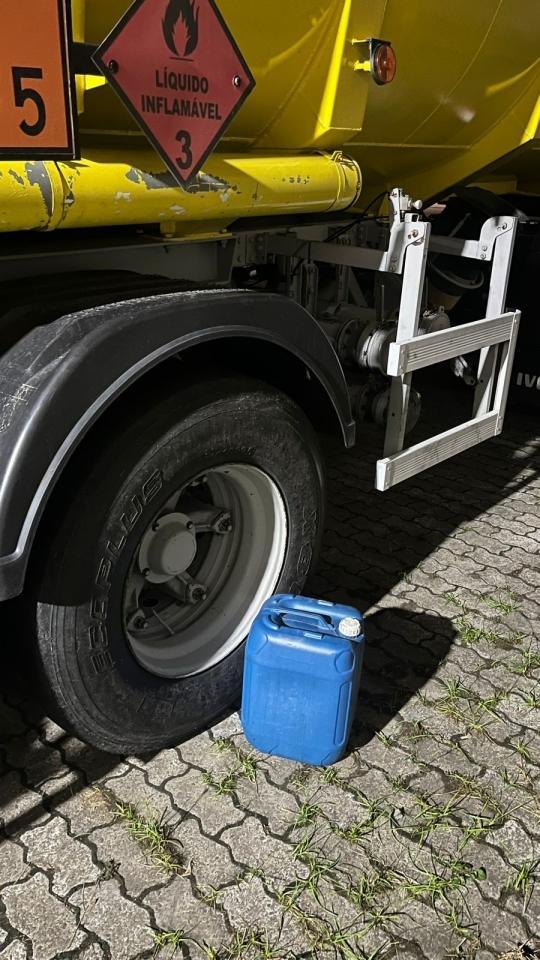 Itajaí: sete adultos presos e um menor apreendido pela Polícia Militar nas últimas horas