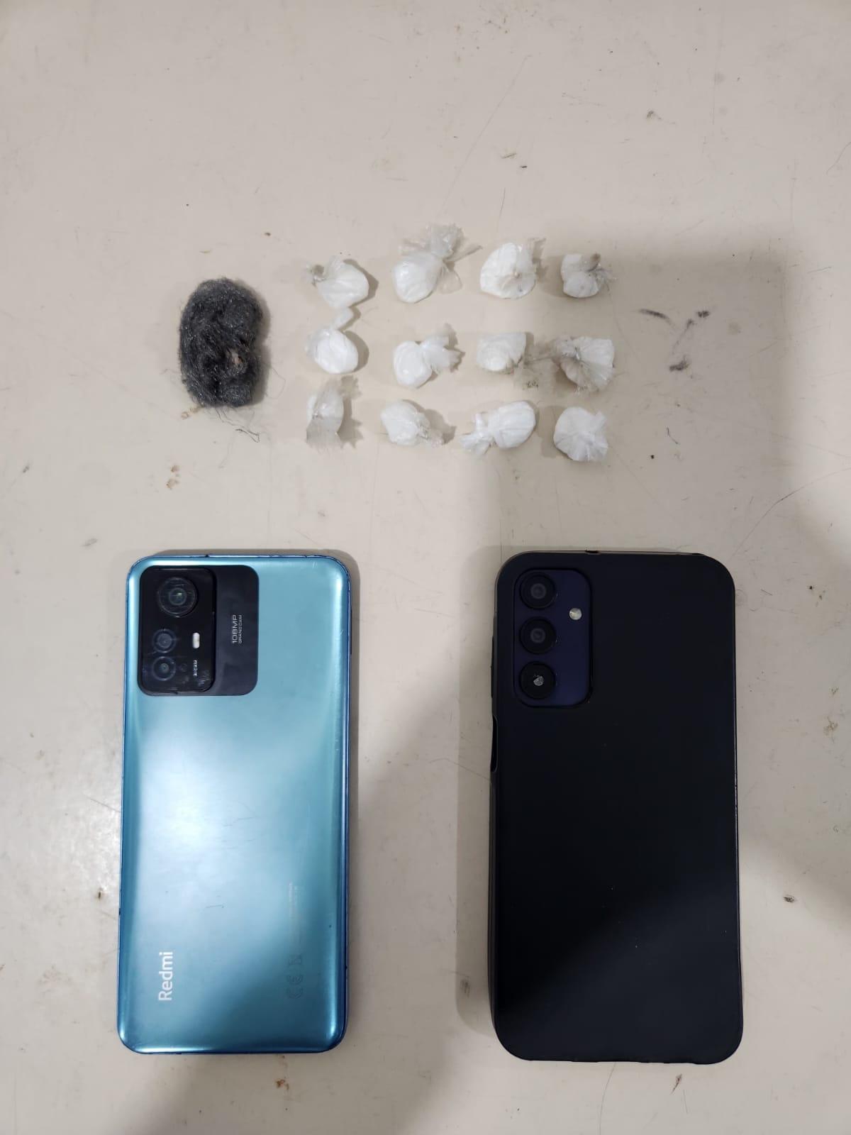 Polícia Militar faz prisões por tráfico de drogas e corrupção de menor no bairro Alto São Bento, em Itapema