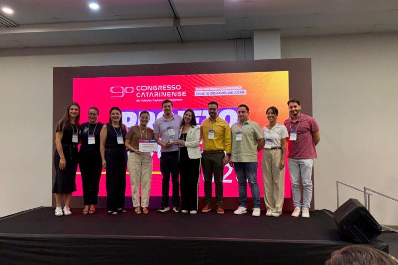Projetos do município de Itajaí são premiados em congresso de cidades inteligentes