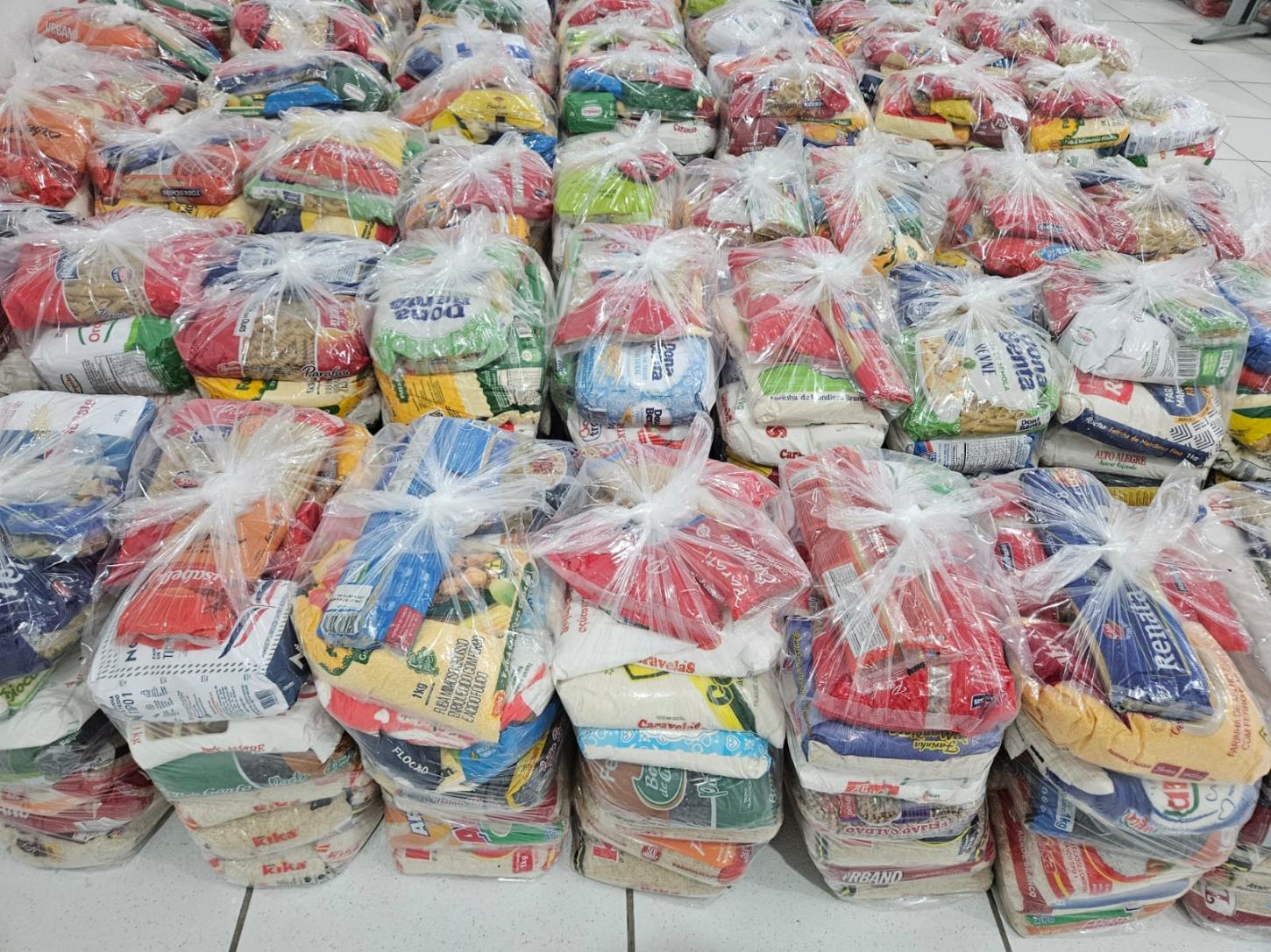 Balneário Camboriú: Parceria com Mirage Circus resulta em 591 kits alimentícios