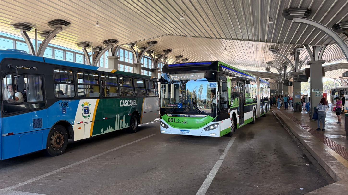 BC Trânsito conhece sistema de ônibus elétricos de Cascavel