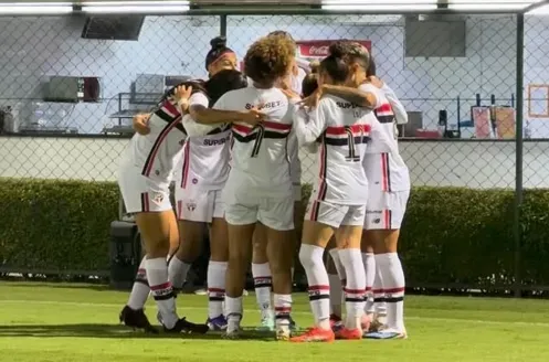 Brasileiro Feminino: São Paulo supera o Flamengo e assume a vice-liderança - Confira outros resultados da segunda-feira