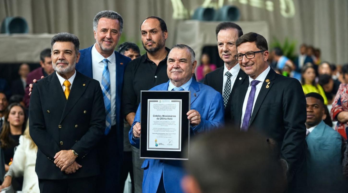 Deputado Junior Cardoso homenageia 41 anos dos Gideões em Camboriú