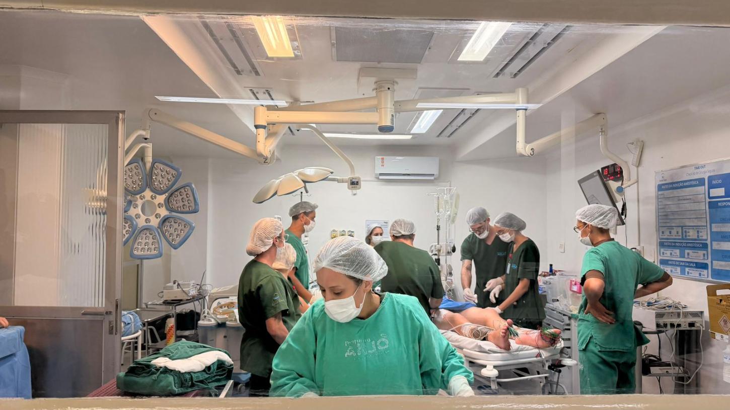 Hospital Infantil Pequeno Anjo realiza primeira cirurgia de alta complexidade na coluna