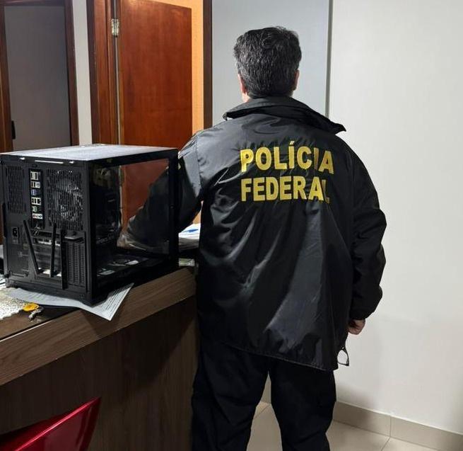 Polícia Federal atua contra contrabando e lavagem de dinheiro em Santa Catarina