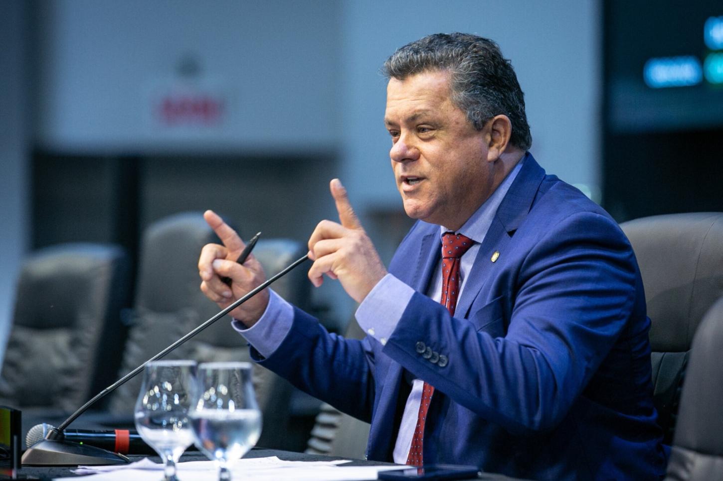 Sob pressão, deputado Ivan Naatz mantém luta pela CPI dos Cartórios na Alesc