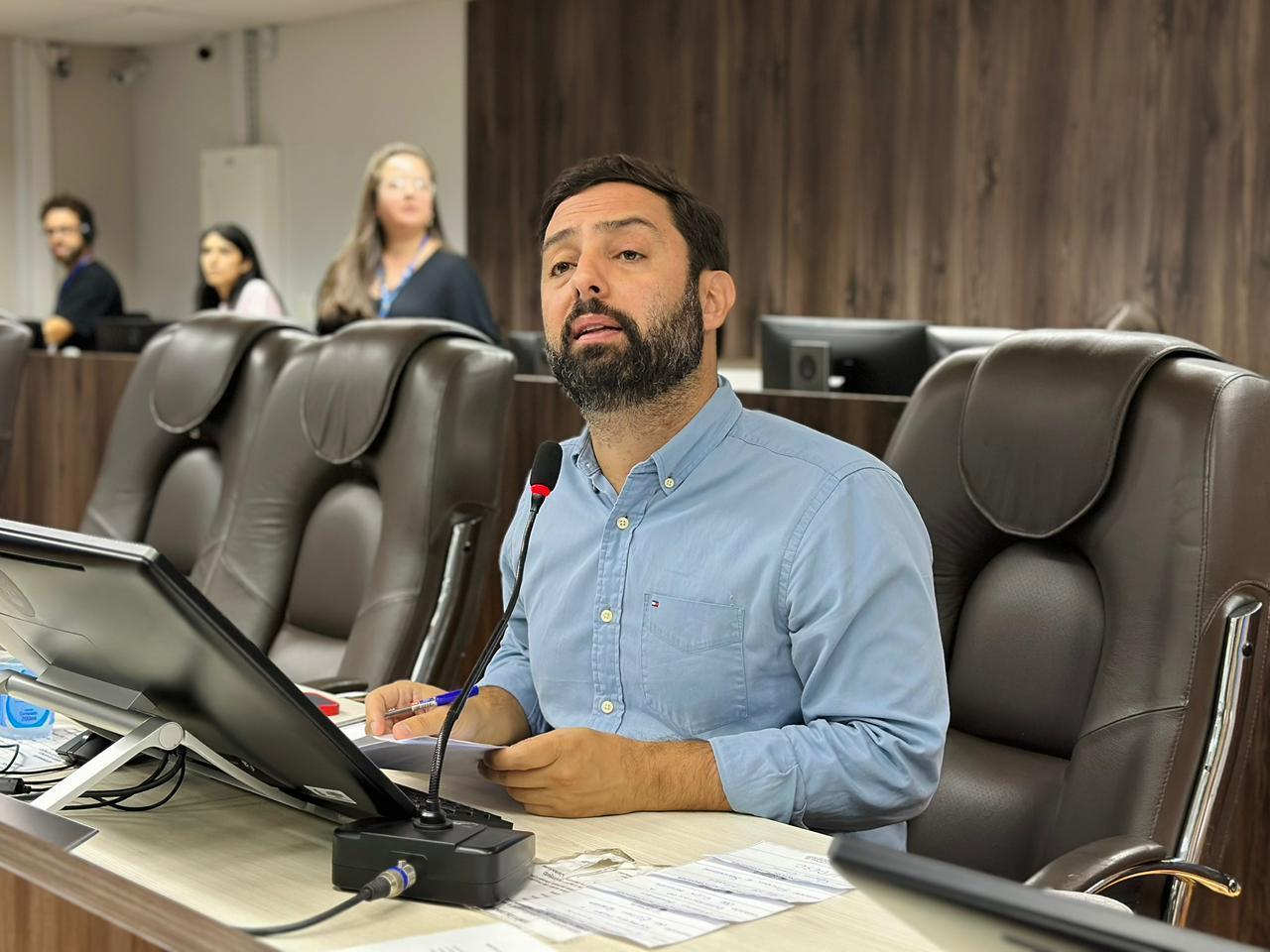Vereador Eduardo Zanatta vai à Justiça contra a Praiana