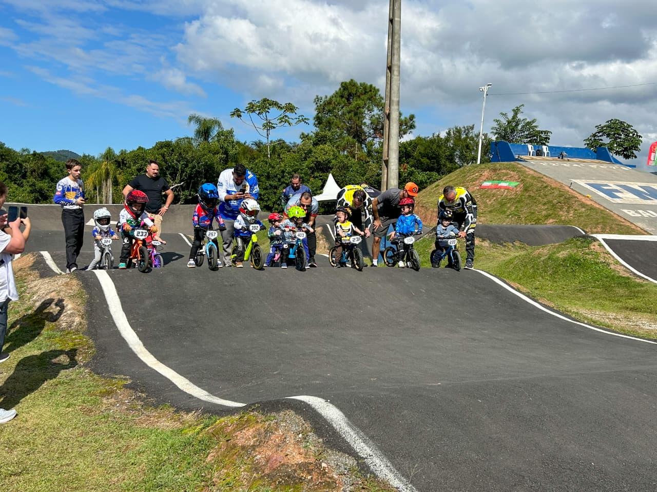 Balneário Camboriú entra para a história do BMX nacional com etapa da Copa Brasil e Catarinense