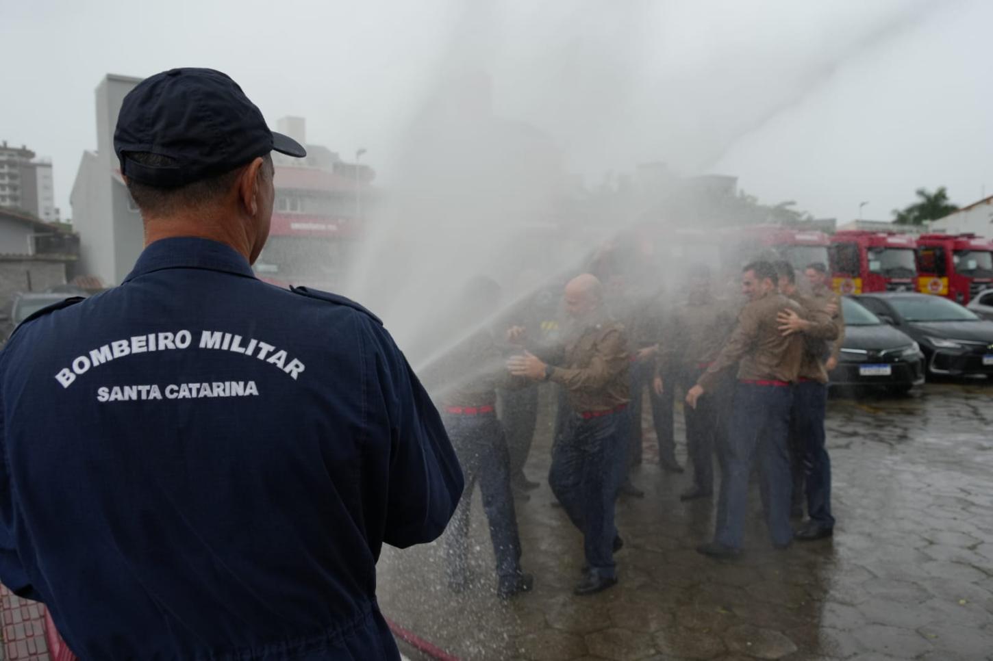 Corpo de Bombeiros Militar celebra 23 anos de emancipação com a Medalha do Centenário e promoção de bombeiros militares