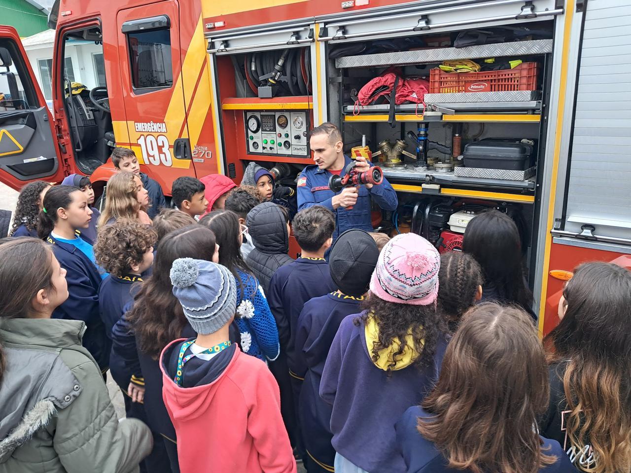 Corpo de Bombeiros Militar de Santa Catarina lança 