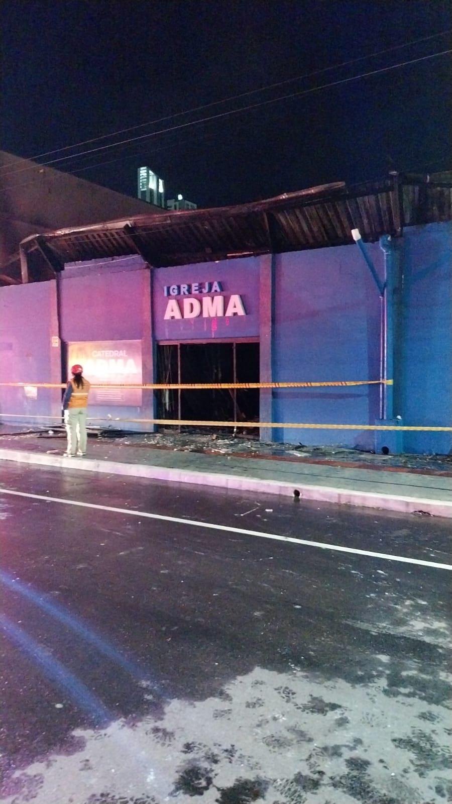 Incêndio atinge templo religioso em Balneário Camboriú na noite de terça-feira