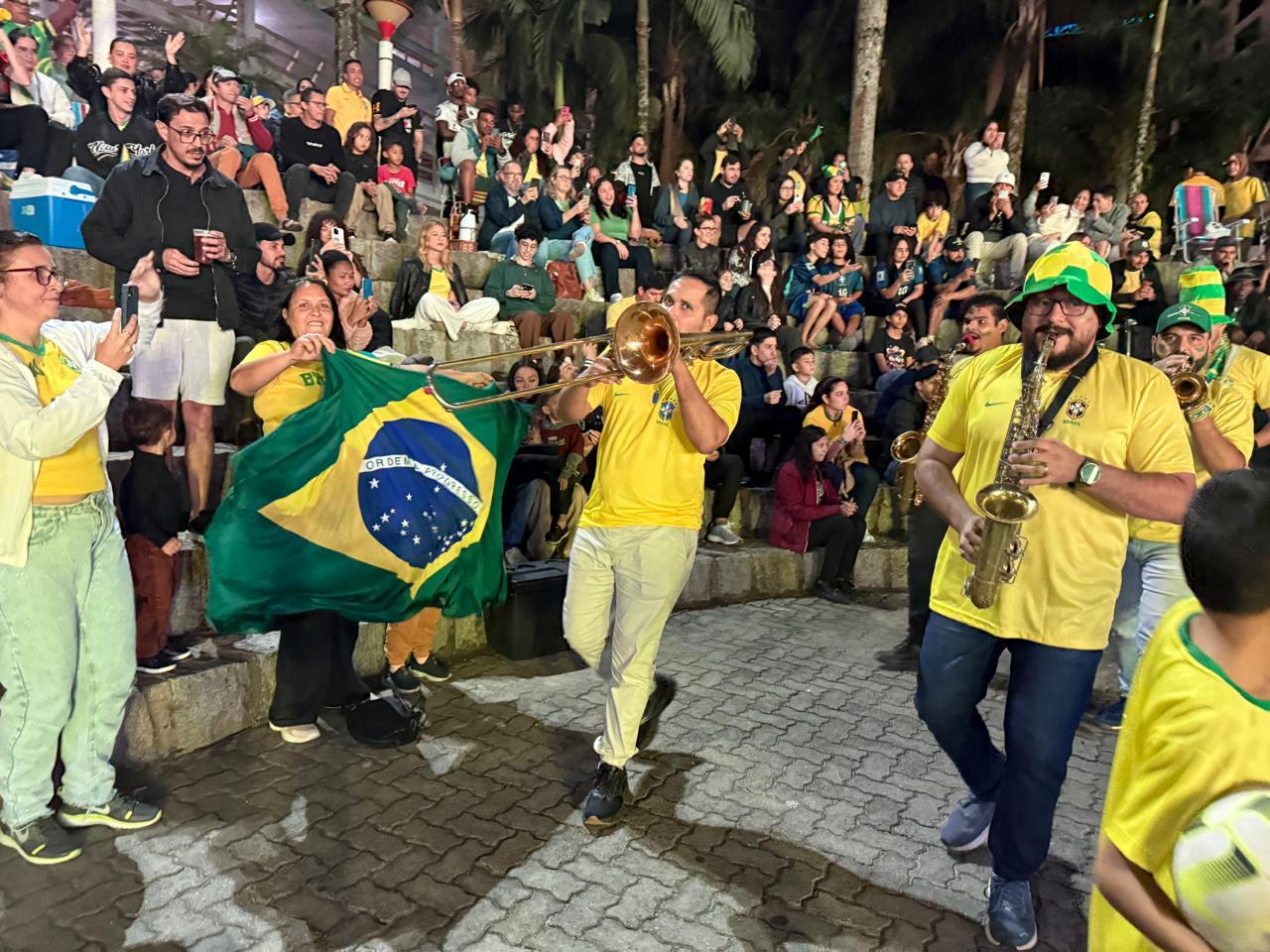Jogo do Brasil x Haiti será transmitido no telão na Praça da Paz em Itapema