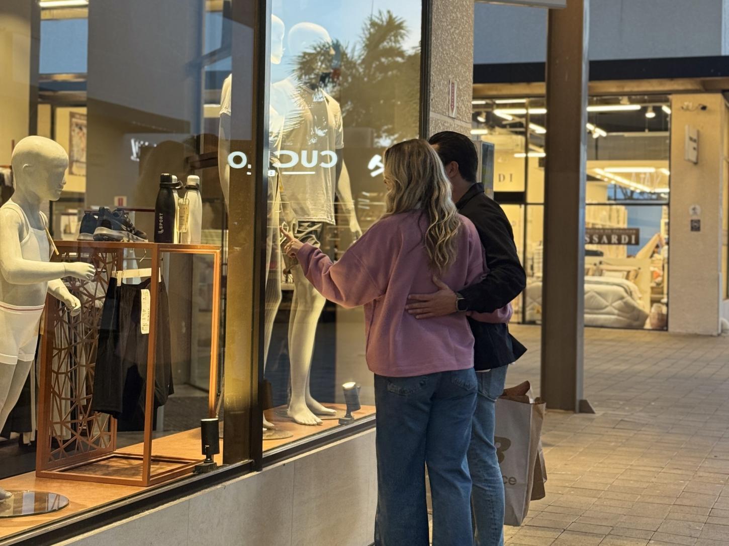 Porto Belo Outlet Premium reúne presentes, descontos e experiências especiais para o Dia dos Namorados