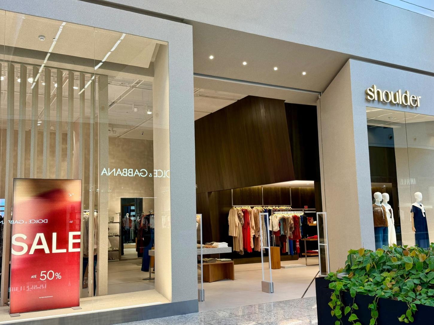 Sale Balneário Shopping reúne descontos de até 70% em diversas lojas 