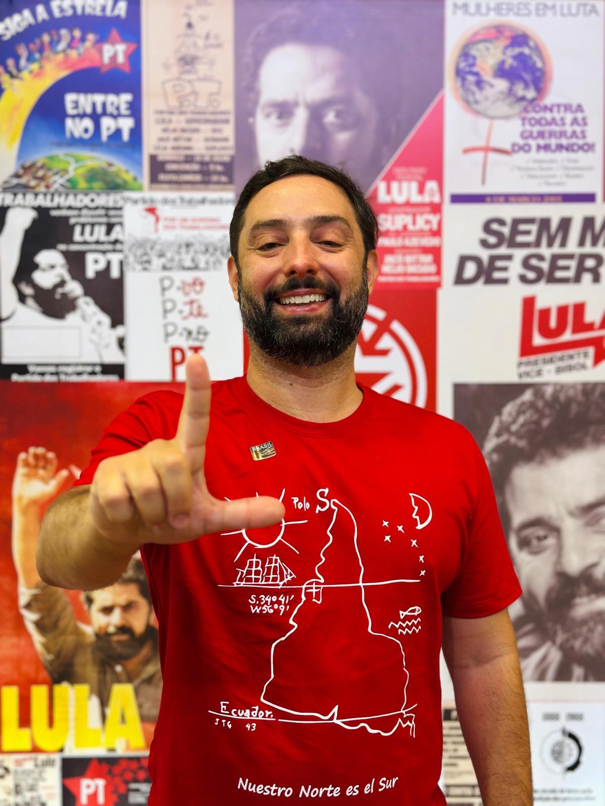 Vereador mais votado da esquerda proporcionalmente em SC, Eduardo Zanatta anuncia pré-candidatura à Câmara Federal