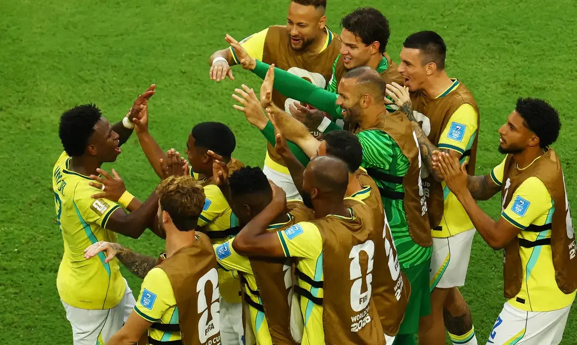 Vini Jr. brilha, Brasil desencanta na Copa do Mundo e vence a Escócia