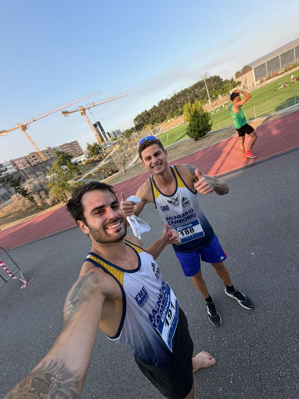 Atletas de Balneário Camboriú fazem dobradinha no Meeting de Atletismo em Portugal
