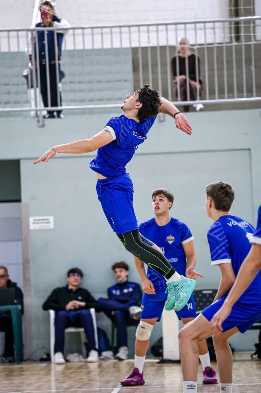 Atletas formados no Itajaí Pró-Vôlei são contratados pelo atual Campeão Paranaense