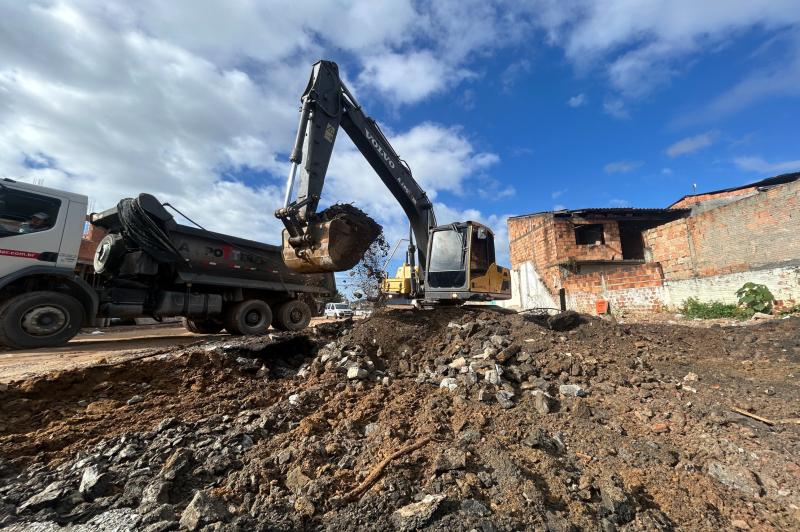 Avenida Prefeito Meirinho: iniciada etapa de topografia e reforço do subleito
