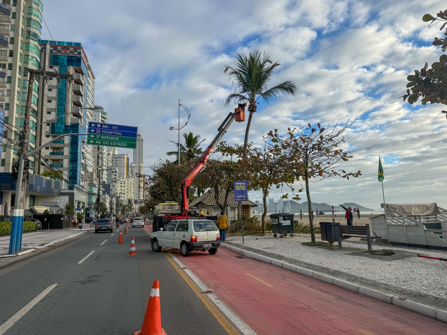 BC Bem Cuidada: esforço concentrado ocorre em várias frentes de trabalho na Avenida Atlântica