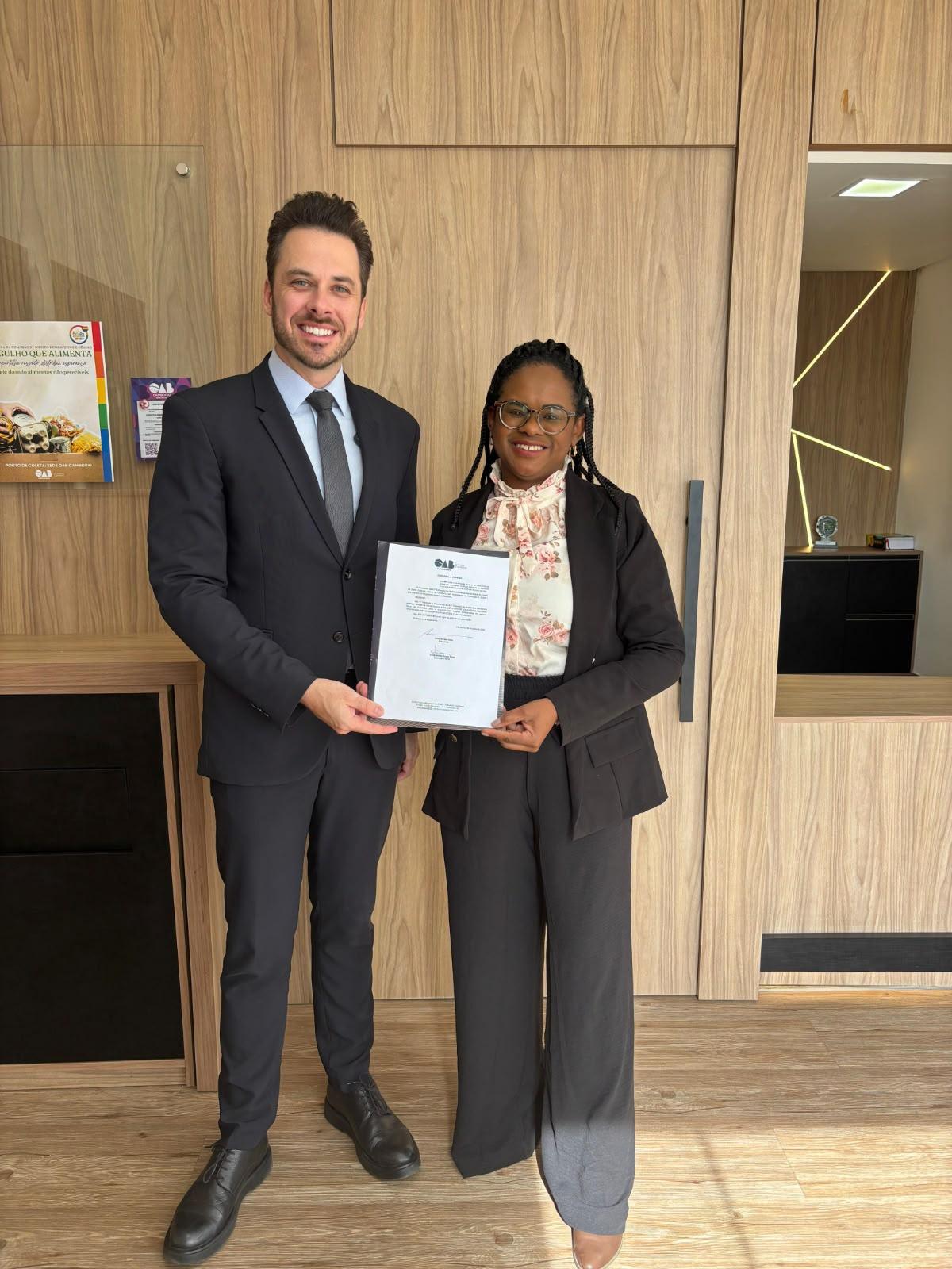 Dra. Sirlei Rosa é a primeira mulher negra a presidir a OAB Camboriú