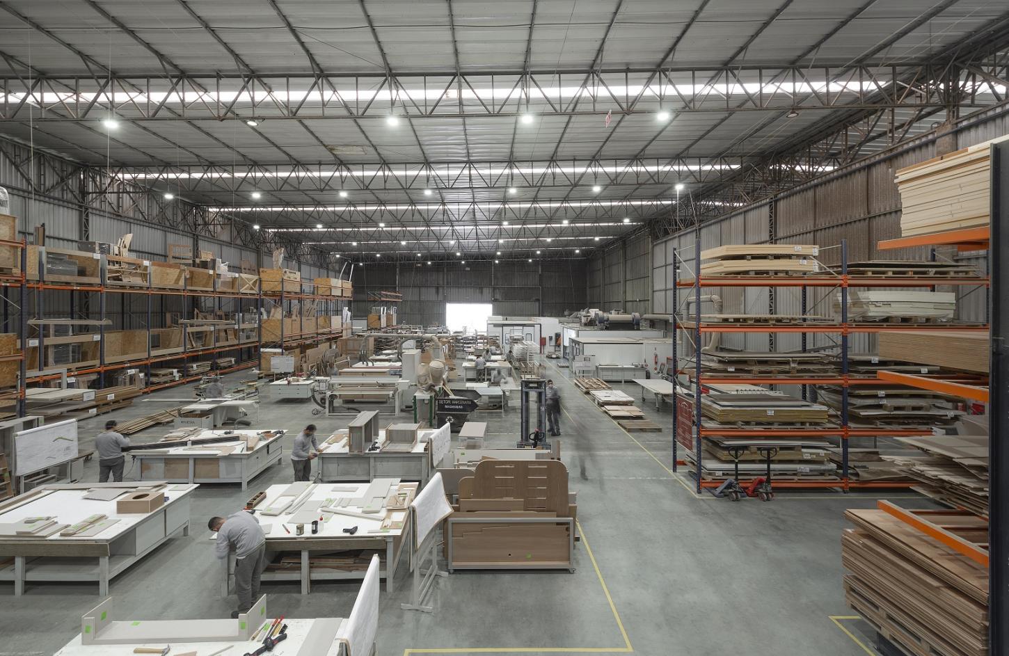 Fábrica de iates de luxo abre 100 vagas de emprego em Itajaí; veja como se candidatar