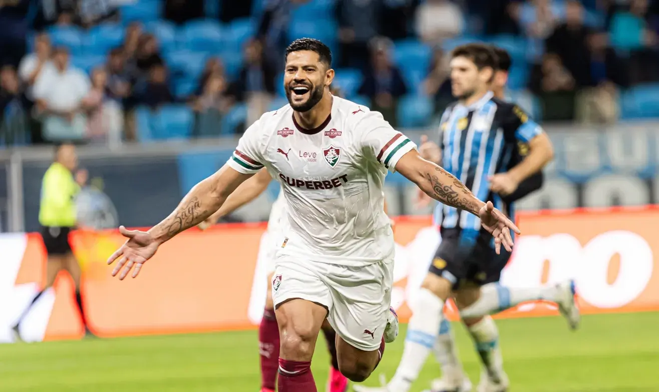 Grêmio 1 x 1 Fluminense: Hulk marca, mas dupla estreante evita derrota
