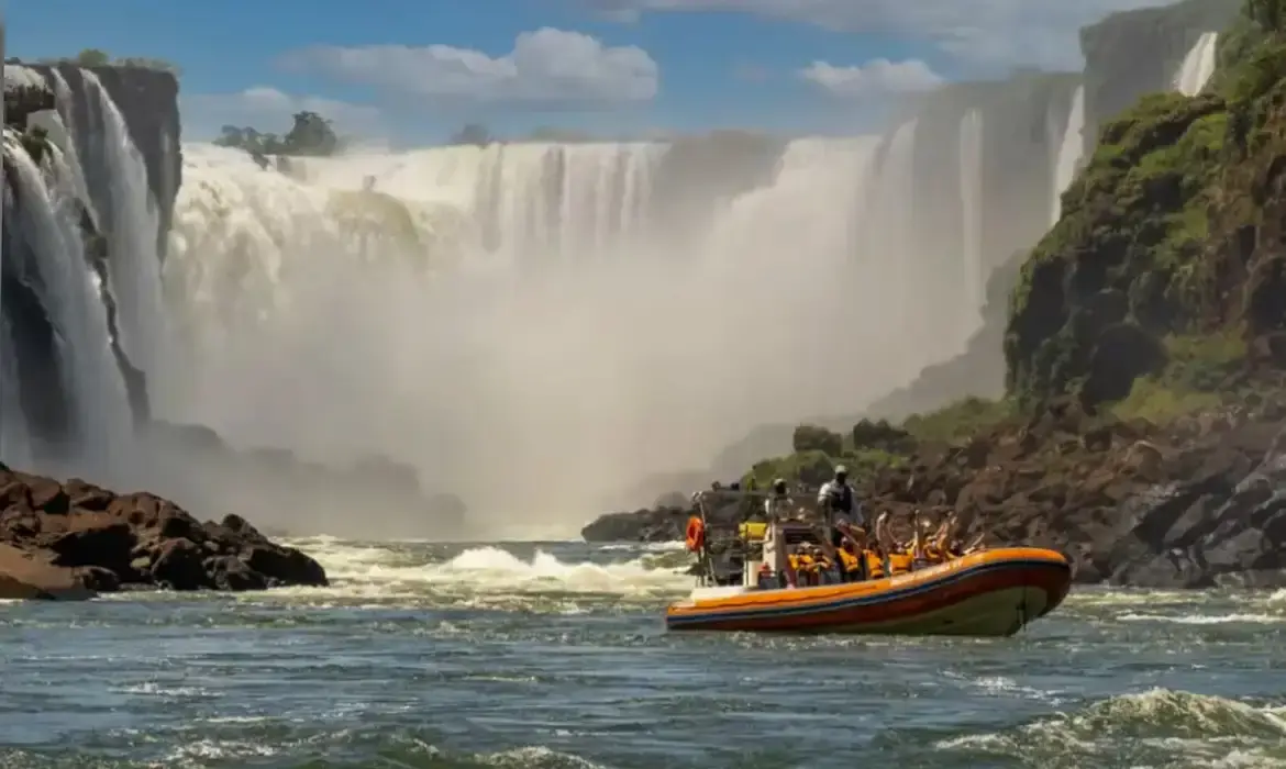 Holandês morre durante passeio de barco nas Cataratas do Iguaçu