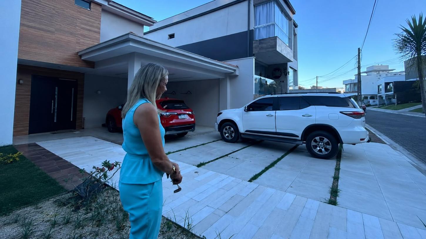 Metade dos imóveis brasileiros apresenta irregularidades documentais; especialista destaca a importância da imobiliária na negociação