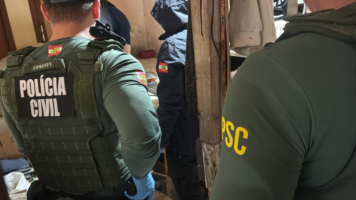 Operação apura armazenamento de imagens de abuso sexual infantojuvenil em Camboriú