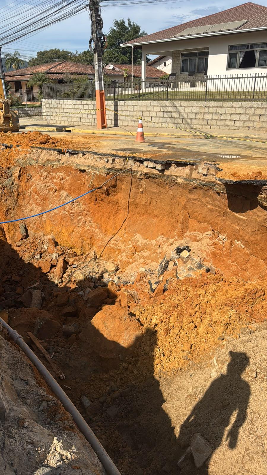 Acidente em obra de drenagem