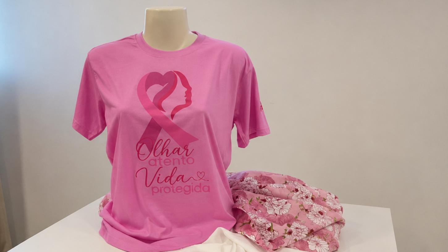 Rede Feminina de Combate ao Câncer de Navegantes lança camiseta do Outubro Rosa para apoiar pacientes oncológicas