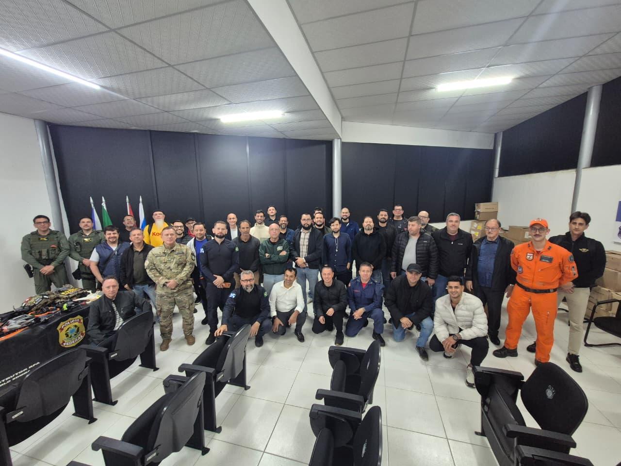 Reunião pública reúne operadores de drones e helicópteros para fortalecer a segurança do espaço aéreo