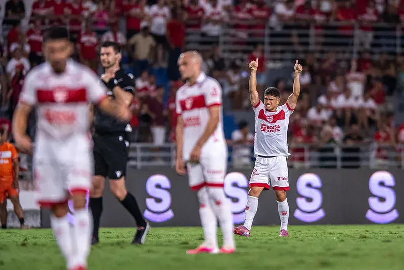 Série B: Atlético-GO e CRB encostam no G-6; Sport é vaiado - Confira os resultados do início de semana