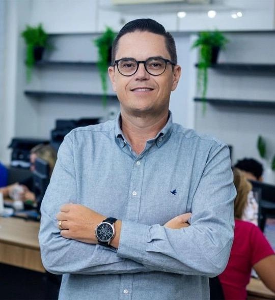 Simples Nacional: empresas terão até setembro para definir como recolher IBS e CBS em 2027