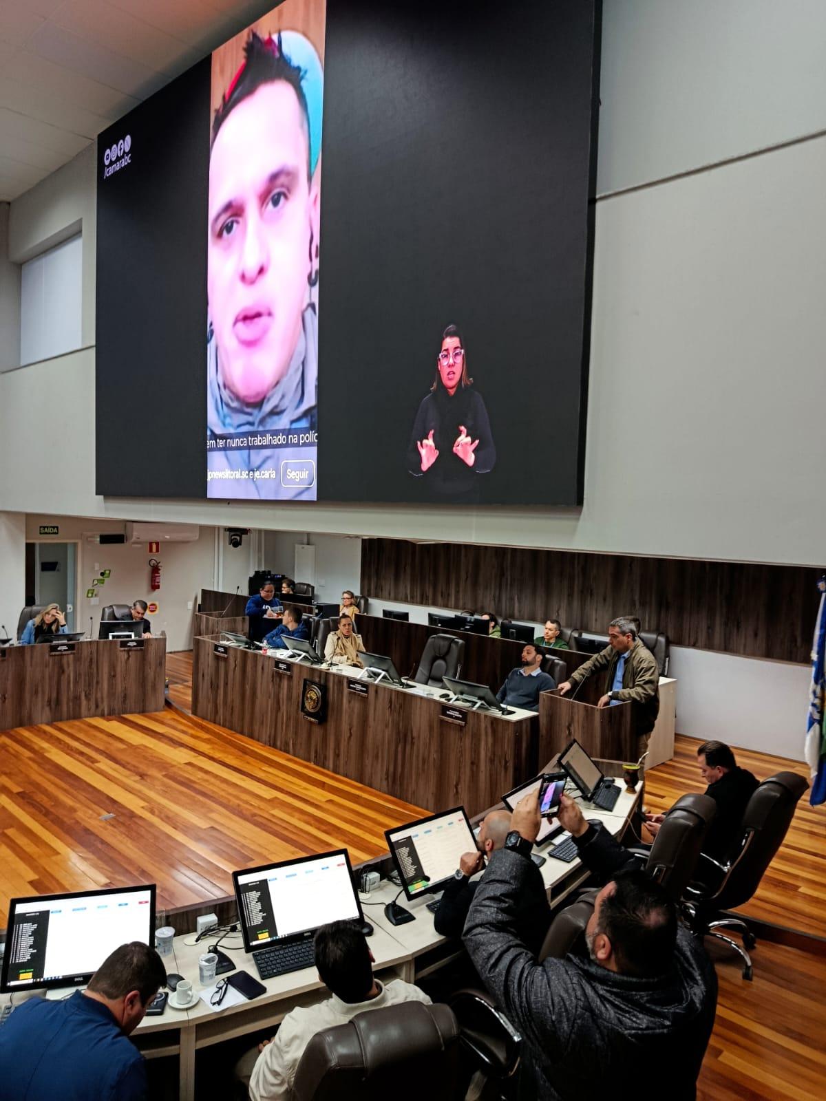 Vereador Achutti desafia comandante da PM, aqui em Balneário Camboriú não vai ter 